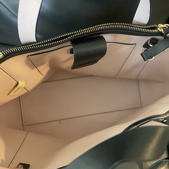 Black Shoulder Kate Spade - Picture 3 of 4